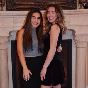 Meet your Posher, Danielle